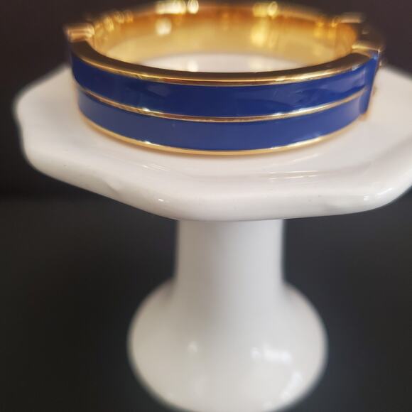Michael Kors Logo Clasp Hinged Bangle Bracelet Blue Enamel and Gold Tone Signed - Picture 2 of 6